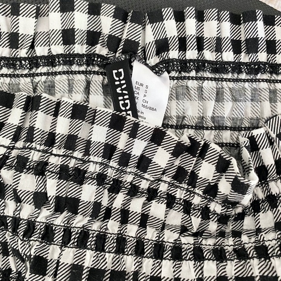 H&M Shirred Off The Shoulder Top - Small - Picture 7 of 7